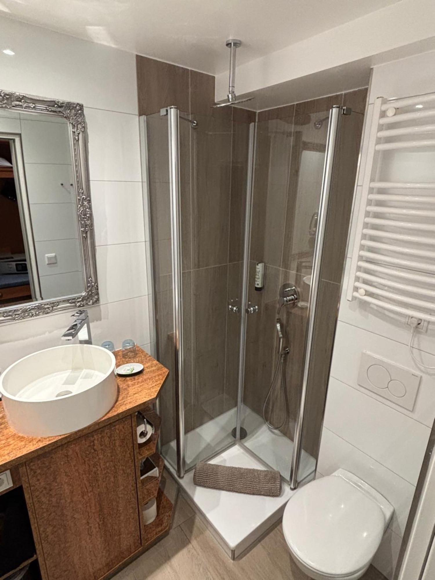 קלן Hotel Allegro מראה חיצוני תמונה