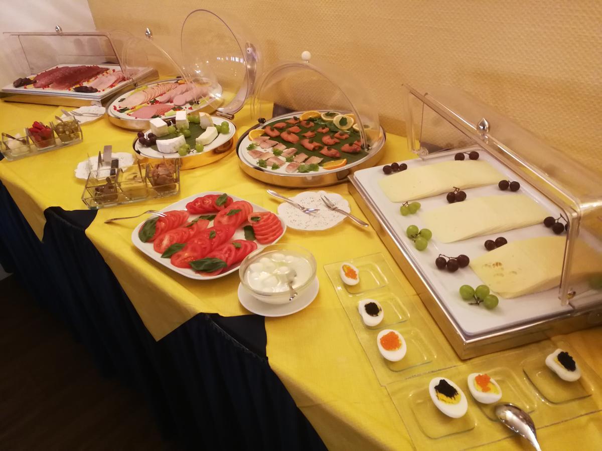 קלן Hotel Allegro מראה חיצוני תמונה
